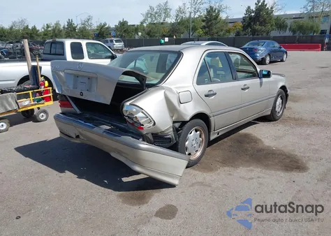 1998 Mercedes-Benz C 230 z USA, uszkodzony, nr VIN WDBHA23G7WA634069